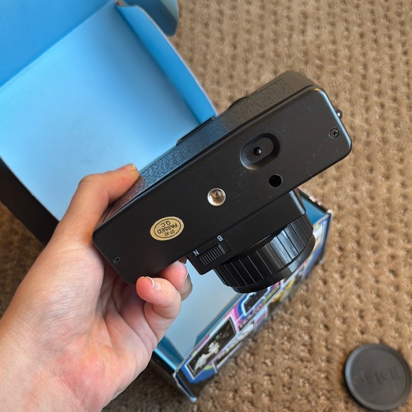 Holga 35mm Film Camera! 📷 - Picture 4 of 5